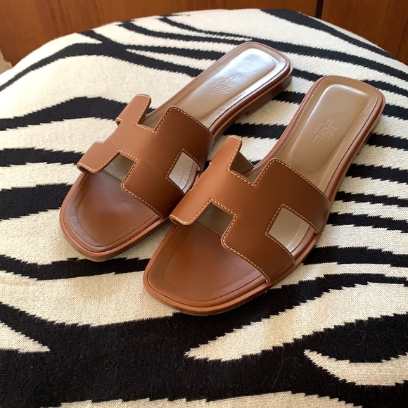 SOLD//HERMES ORAN SANDALS - Picture 4 of 10